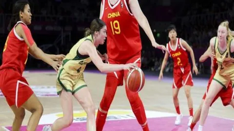 浙江方兴渡力克上海久事，CBA常规赛精彩对决